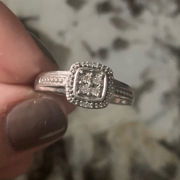 Diamond Halo Ring, Sterling Silver Stamped 925, (1/10 ct. t.w.), Approx. Size 8 - Picture 6 of 8